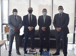 Presidente e primeiro-secretário da Câmara do Recife visitam o Tribunal de Contas Presidente e primeiro-secretário da Câmara do Recife visitam o Tribunal de Contas