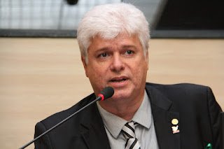 Homenagem: Lei determina que prefeitura do Recife erga monumento com nomes de todas as vítimas recifenses que morreram de covid-19