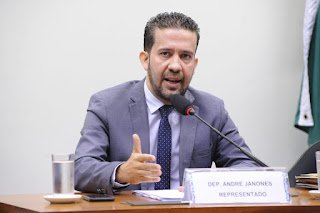 Projeto na Câmara Federal proíbe divulgação de pesquisas eleitorais nos 15 dias anteriores ao pleito
