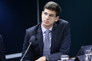 Recife | João Campos é diagnosticado com coronavírus