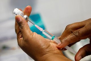 MPF investiga fraude em vacinação contra Covid em Manaus; imunização é suspensa MPF investiga fraude em vacinação contra Covid em Manaus; imunização é suspensa