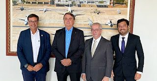 Em Brasília, Prefeito de Gravatá se encontra com Bolsonaro e conquista apoio do Ministério do Turismo Em Brasília, Prefeito de Gravatá se encontra com Bolsonaro e conquista apoio do Ministério do Turismo