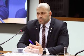 STF determina e PF prende deputado Daniel Silveira após ataque a ministros STF determina e PF prende deputado Daniel Silveira após ataque a ministros