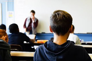 Pernambuco libera volta às aulas presenciais para as redes estadual e municipais a partir de 1° de março Pernambuco libera volta às aulas presenciais para as redes estadual e municipais a partir de 1° de março