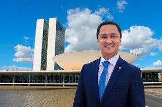 André Ferreira assume vice-liderança do Governo na Câmara