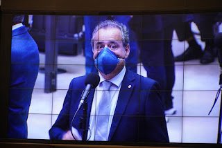 Oposição pede devolução de MP da Eletrobras