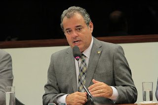 Danilo Cabral é titular da Comissão de Educação