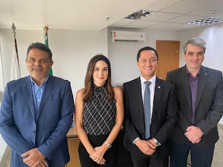 André Ferreira visita nova sede CBTU e trata da liberação de R$ 21 milhões para obras no Metrorec André Ferreira visita nova sede CBTU e trata da liberação de R$ 21 milhões para obras no Metrorec
