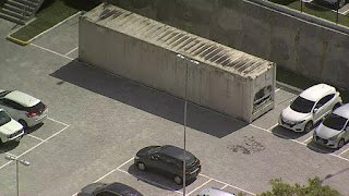 Covid-19: novas covas são abertas em cemitérios e contêiner reservado para armazenar corpos em hospital no Recife