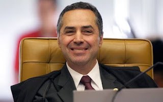 Transexuais e travestis com identificação com gênero feminino poderão optar por cumprir pena em presídio feminino ou masculino, decide Barroso