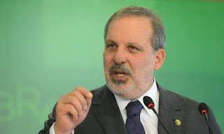 Armando sobre novo ministro da Saúde: “grande missão é mudar cabeça do Presidente”