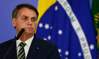 Bolsonaro critica Fachin sobre Lula e diz que ‘não pode ser decisão de um homem só’ Bolsonaro critica Fachin sobre Lula e diz que ‘não pode ser decisão de um homem só’