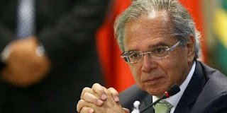 13º de aposentados e pensionistas será antecipado, diz Guedes 13º de aposentados e pensionistas será antecipado, diz Guedes