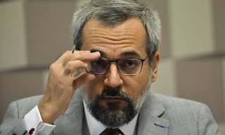 Weintraub é condenado por ofensa a professores de federais