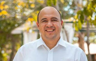 Araçoiaba | Jogli Uchôa antecipará 1ª parcela do 13° devido “preocupação com a situação financeira dos funcionários” Araçoiaba | Jogli Uchôa antecipará 1ª parcela do 13° devido “preocupação com a situação financeira dos funcionários”