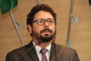 Ivan Moraes questiona ao Ministério Público de Contas licitação da prefeitura para serviços de limpeza urbana no Recife Ivan Moraes questiona ao Ministério Público de Contas licitação da prefeitura para serviços de limpeza urbana no Recife