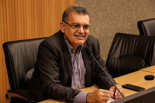 Deputado Professor Paulo Dutra comemora reedição do programa Professor Conectado