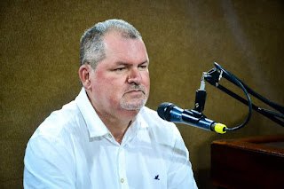Neném de Uruçu solicita reinstalação do sistema elétrico da quadra de Russinhas em Gravatá Neném de Uruçu solicita reinstalação do sistema elétrico da quadra de Russinhas em Gravatá