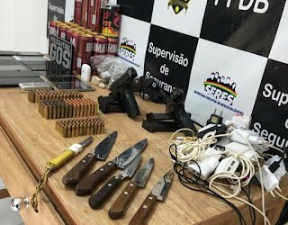 Três detentos morrem em tiroteio durante confronto entre grupos rivais dentro de presídio no Recife