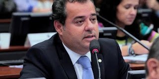 Aprovado projeto que estabelece diretrizes para o retorno às aulas presenciais Aprovado projeto que estabelece diretrizes para o retorno às aulas presenciais