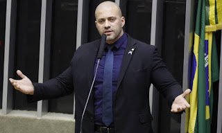 Comissão de Ética da Câmara aprova a suspensão do mandato de Daniel Silveira Comissão de Ética da Câmara aprova a suspensão do mandato de Daniel Silveira