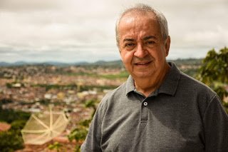 Gravatá | Nadando no mel: Padre Joselito chega ao sexto mês de governo com forte aprovação popular Gravatá | Nadando no mel: Padre Joselito chega ao sexto mês de governo com forte aprovação popular