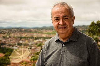 Com Covid-19, prefeito de Gravatá é internado em UTI