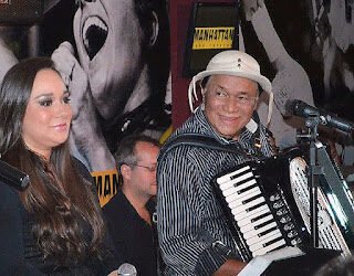 Oito anos sem Dominguinhos: “Vou continuar fazendo de tudo para ser porta-voz da sua arte”, diz Liv Moraes ao relembrar morte do pai