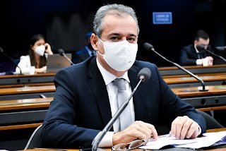 Danilo Cabral pede priorização da educação no Leilão do 5G