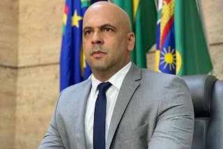 Caruaru | Anderson Correia vota desfavorável ao PL que sugere a mudança da causa animal