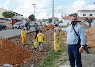 Gravatá | Ampliação de estacionamento na Rua Régis Velho garantirá melhor fluidez ao trânsito; pedido atendido é do vereador Neném de Uruçu