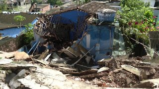 Deslizamento de barreira destrói duas casas e atinge outro imóvel em Jaboatão dos Guararapes