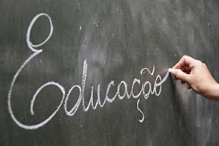 MPF apura pagamento de aposentados e pensionistas com recursos do Fundeb em Pernambuco MPF apura pagamento de aposentados e pensionistas com recursos do Fundeb em Pernambuco
