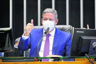 Alta de combustíveis: “Líderes estaduais precisam dar sua cota de sacrifício”, diz Lira Alta de combustíveis: “Líderes estaduais precisam dar sua cota de sacrifício”, diz Lira