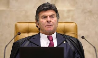 Fux derruba decisão do Tribunal de Justiça do Rio de Janeiro e restabelece exigência por ‘passaporte de vacinação’