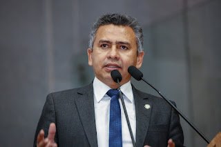 Doriel Barros comemora conquistas para trabalhadores do campo