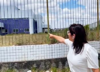 Descaso: Em vídeo, Priscila Krause denuncia abandono de obras do Hospital da Mulher de Caruaru; deputada cobra iniciativa de Paulo Câmara