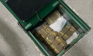 Polícia apreende R$ 82 mil, fecha cinco pontos de jogo do bicho e leva oito pessoas para delegacia no Recife