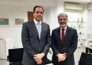 Humberto caminha para disputar o governo de Pernambuco com apoio do PSB Humberto caminha para disputar o governo de Pernambuco com apoio do PSB