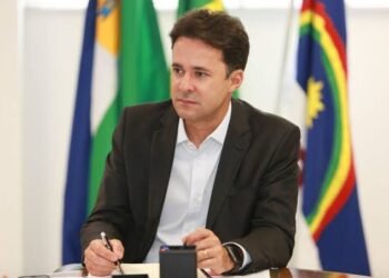 Ambição e indefinição : Anderson Ferreira e as eleições 2022 – Por Ismael Alves