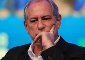 Ciro suspende pré-candidatura à presidência após PDT apoiar PEC dos Precatórios