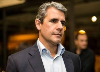 “Vamos vender a Petrobras no 1° dia de governo”, diz pré-candidato do Novo
