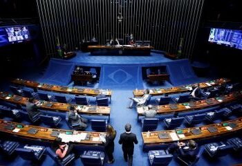 Senado aprova volta da propaganda gratuita de partidos no rádio e televisão