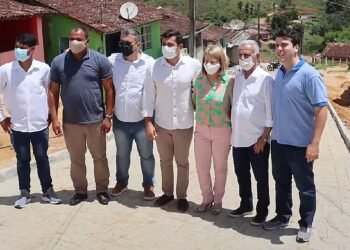 Ao visitar obras em Cortês, Antônio Coelho elogia gestão de Fátima Borba e se compromete em viabilizar novas conquistas para o município