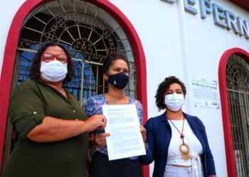 Juntas protocolam notícia-crime no Ministério Público de Pernambuco sobre o Caso Beatriz