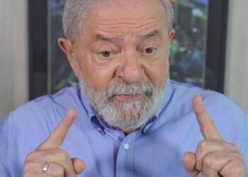 Lula volta a defender que imprensa seja controlada