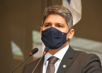 Recife: Renato Antunes sugere repúdio a vereador envolvido em invasão de igreja em Curitiba