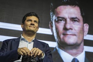 Sergio Moro assina ficha de filiação ao União Brasil