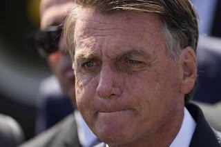 MPF apresenta ação contra Bolsonaro e Wal do açaí por improbidade administrativa