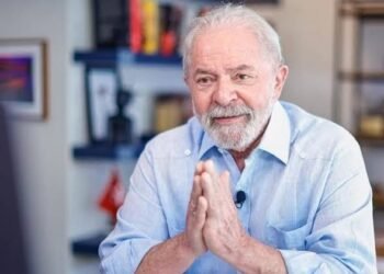 Lewandowski determina suspensão de ação contra Lula por suspeita de irregularidades na compra de caças suecos